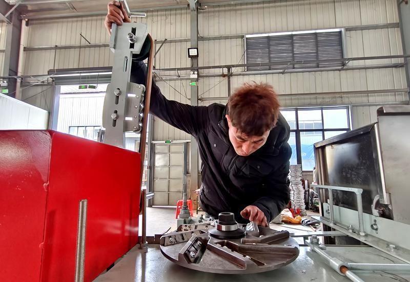 精益求精 邵武市意創(chuàng)機(jī)械制造生產(chǎn)車(chē)間設(shè)備安裝調(diào)試現(xiàn)場(chǎng)紀(jì)實(shí)