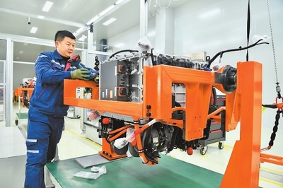 加“力”生產(chǎn) 向“質(zhì)”而行 全省“萬(wàn)人助萬(wàn)企”活動(dòng)中的“焦作實(shí)踐”——以普通機(jī)械設(shè)備安裝服務(wù)為例